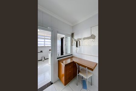 Apartamento à venda com 180m², 3 quartos e sem vaga Apartamento à venda com 180m², 3 quartos e sem vagaQuarto de Serviço