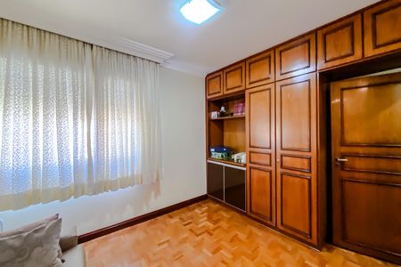 Apartamento à venda com 180m², 3 quartos e sem vaga Apartamento à venda com 180m², 3 quartos e sem vagaQuarto 3