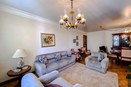 Apartamento à venda com 180m², 3 quartos e sem vaga Apartamento à venda com 180m², 3 quartos e sem vagaSala