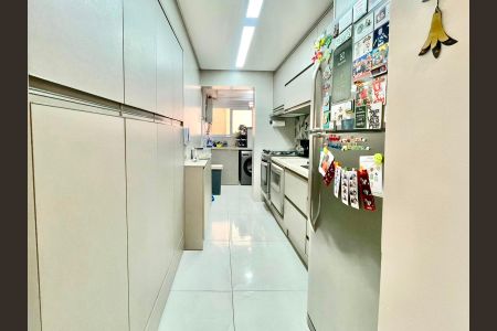 Apartamento à venda com 77m², 3 quartos e 2 vagas