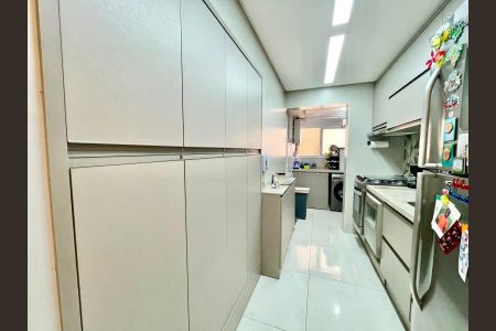 Apartamento à venda com 77m², 3 quartos e 2 vagas
