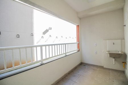 Apartamento para alugar com 38m², 2 quartos e sem vaga Apartamento para alugar com 38m², 2 quartos e sem vagaVaranda e Área de Serviço