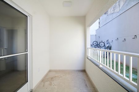 Apartamento para alugar com 38m², 2 quartos e sem vaga Apartamento para alugar com 38m², 2 quartos e sem vagaVaranda e Área de Serviço