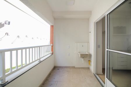 Apartamento para alugar com 38m², 2 quartos e sem vaga Apartamento para alugar com 38m², 2 quartos e sem vagaVaranda e Área de Serviço