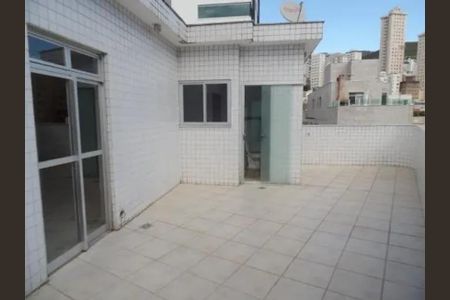 Apartamento para alugar com 136m², 3 quartos e 2 vagas Apartamento para alugar com 136m², 3 quartos e 2 vagasVaranda