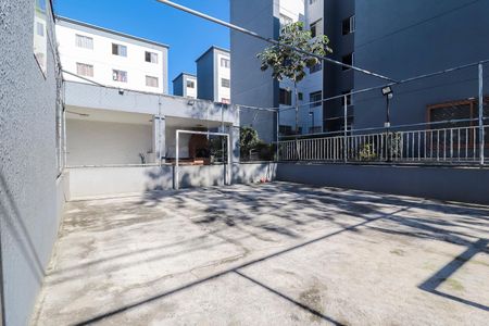 Apartamento à venda com 38m², 2 quartos e sem vaga Apartamento à venda com 38m², 2 quartos e sem vagaQuadra Esportiva