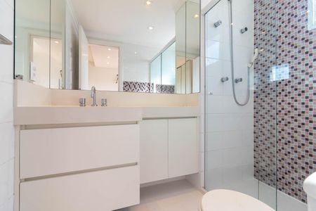 Apartamento à venda com 163m², 3 quartos e 3 vagasBanheiro da Suíte 2
