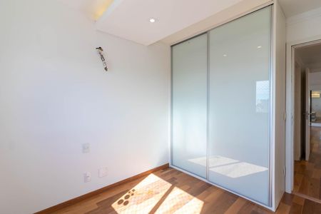 Apartamento à venda com 163m², 3 quartos e 3 vagasSuíte 2