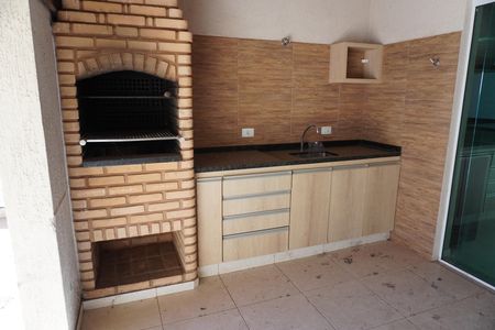 Casa para alugar com 143m², 3 quartos e sem vagaQuintal