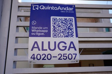 Casa para alugar com 143m², 3 quartos e sem vagaFachada com plaquinha kjfk - 269