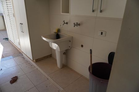 Casa para alugar com 143m², 3 quartos e sem vagaÁrea de Serviço