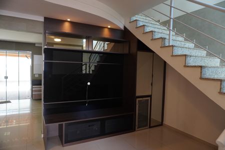 Casa para alugar com 143m², 3 quartos e sem vagaSala
