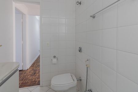 Apartamento para alugar com 140m², 3 quartos e 2 vagas Apartamento para alugar com 140m², 3 quartos e 2 vagasBanheiro Social