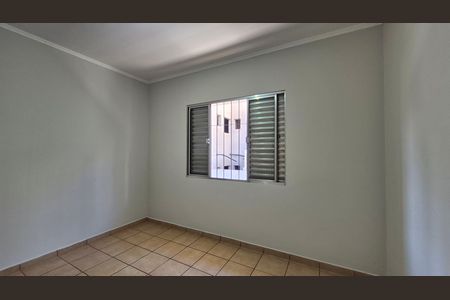 Casa para alugar com 217m², 3 quartos e 4 vagasQuarto 2