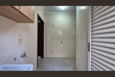 Area de serviço de casa para alugar com 3 quartos, 217m² em Parque Oratório, Santo André