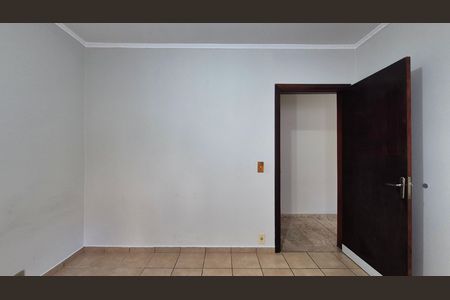 Casa para alugar com 217m², 3 quartos e 4 vagasQuarto 2