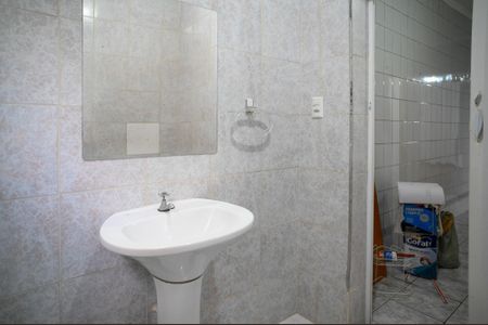 Casa para alugar com 35m², 1 quarto e sem vaga Casa para alugar com 35m², 1 quarto e sem vagaBanheiro