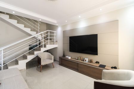 Casa à venda com 3 quartos, 120m² em Vila Carrão, São Paulo