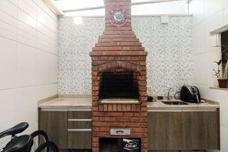 Churrasqueira de casa à venda com 3 quartos, 120m² em Vila Carrão, São Paulo