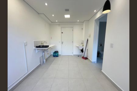 Apartamento para alugar com 32m², 2 quartos e sem vaga Apartamento para alugar com 32m², 2 quartos e sem vagaCozinha e Área de Serviço