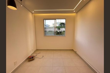 Sala de apartamento para alugar com 2 quartos, 32m² em Jardim Celeste, São Paulo