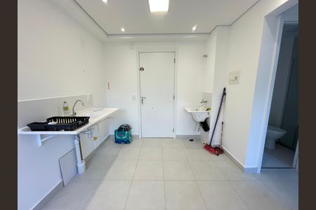 Apartamento para alugar com 32m², 2 quartos e sem vaga Apartamento para alugar com 32m², 2 quartos e sem vagaCozinha e Área de Serviço