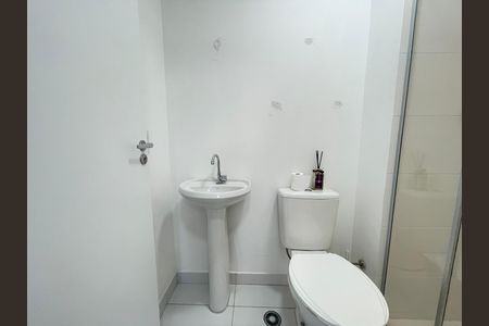 Banheiro de apartamento para alugar com 2 quartos, 32m² em Jardim Celeste, São Paulo