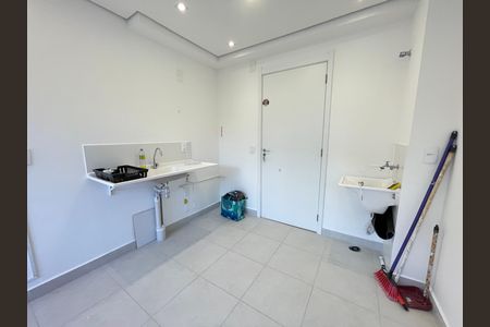 Apartamento para alugar com 32m², 2 quartos e sem vaga Apartamento para alugar com 32m², 2 quartos e sem vagaCozinha e Área de Serviço