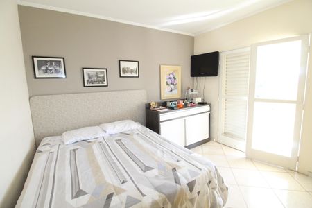 Casa para alugar com 200m², 3 quartos e 2 vagasSuíte 1