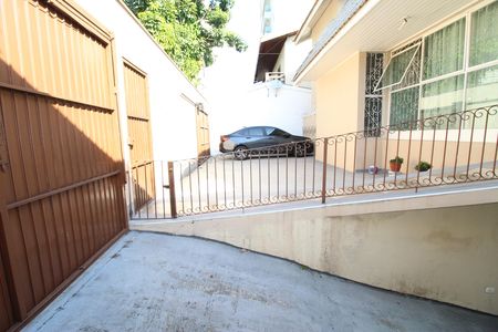 Casa para alugar com 200m², 3 quartos e 2 vagasGaragem