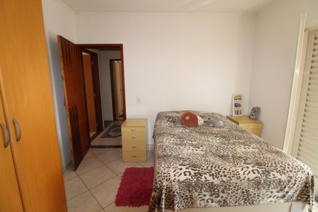 Casa para alugar com 200m², 3 quartos e 2 vagasQuarto 2 