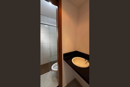 Apartamento para alugar com 100m², 2 quartos e 2 vagas Apartamento para alugar com 100m², 2 quartos e 2 vagasBanheiro