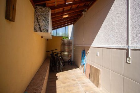 Casa de condomínio para alugar com 87m², 2 quartos e 2 vagasÁrea de Serviço