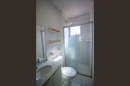 Banheiro de casa de condomínio para alugar com 2 quartos, 87m² em Vossoroca, Votorantim
