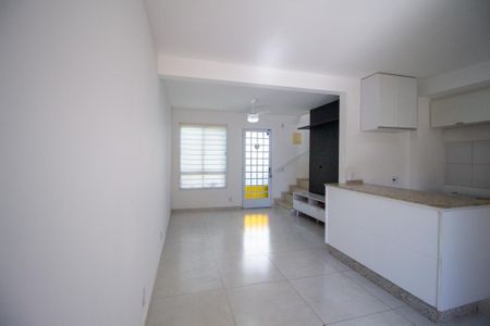Sala  de casa de condomínio para alugar com 2 quartos, 87m² em Vossoroca, Votorantim