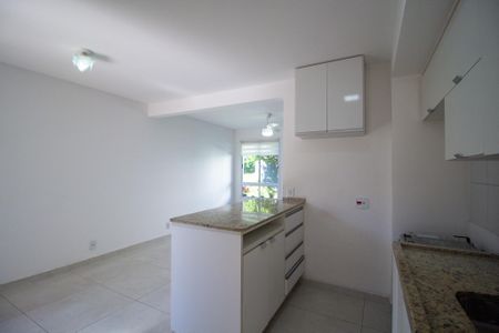 Casa de condomínio para alugar com 87m², 2 quartos e 2 vagasCozinha 