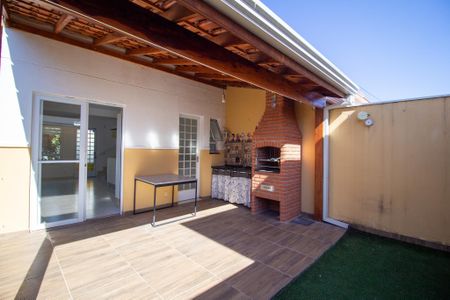 Casa de condomínio para alugar com 87m², 2 quartos e 2 vagasÁrea externa