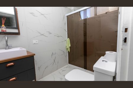 Apartamento à venda com 68m², 2 quartos e 1 vaga Apartamento à venda com 68m², 2 quartos e 1 vagaBANHEIRO