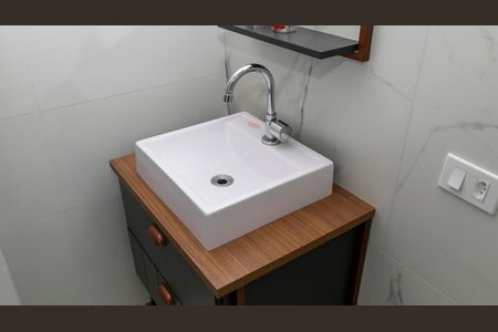 Apartamento à venda com 68m², 2 quartos e 1 vaga Apartamento à venda com 68m², 2 quartos e 1 vagaBANHEIRO