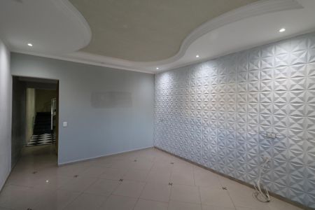 Casa para alugar com 60m², 2 quartos e 1 vaga Casa para alugar com 60m², 2 quartos e 1 vagaSala