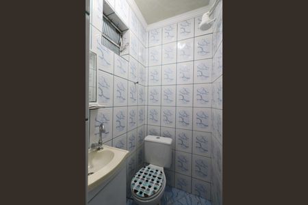 Casa para alugar com 60m², 2 quartos e 1 vaga Casa para alugar com 60m², 2 quartos e 1 vagaBanheiro da Suíte 1