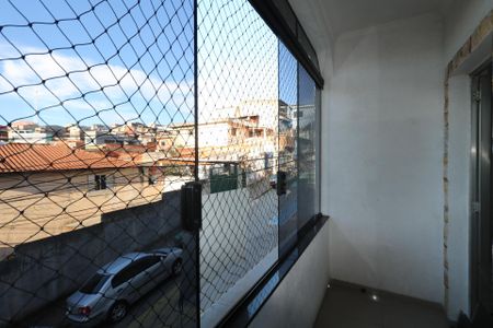 Casa para alugar com 60m², 2 quartos e 1 vaga Casa para alugar com 60m², 2 quartos e 1 vagaVaranda
