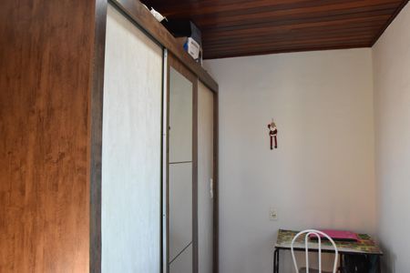 Casa à venda com 154m², 4 quartos e 2 vagasquarto 2