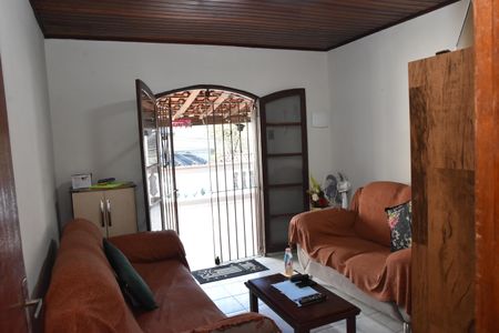 Casa à venda com 154m², 4 quartos e 2 vagassala piso superior