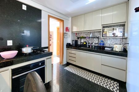 Apartamento para alugar com 90m², 3 quartos e 3 vagas Apartamento para alugar com 90m², 3 quartos e 3 vagasCozinha