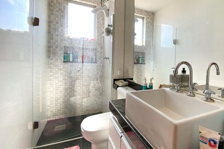 Apartamento para alugar com 90m², 3 quartos e 3 vagas Apartamento para alugar com 90m², 3 quartos e 3 vagasBanheiro