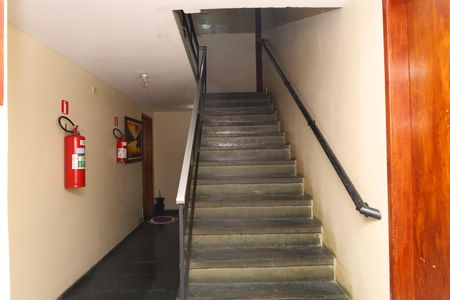 Apartamento para alugar com 55m², 3 quartos e 1 vagaÁrea comum - Saguão do prédio