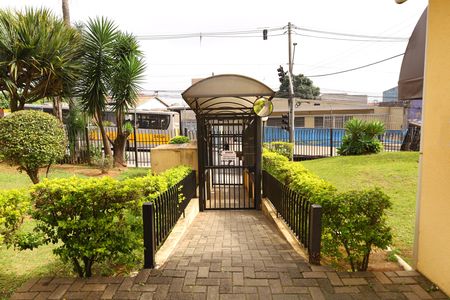 Apartamento para alugar com 55m², 3 quartos e 1 vagaÁrea comum - Portaria