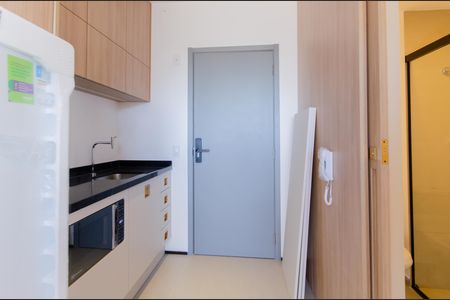 Cozinha de kitnet/studio para alugar com 1 quarto, 19m² em Paraíso, São Paulo