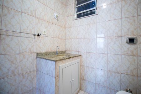 Casa para alugar com 70m², 3 quartos e 1 vaga Casa para alugar com 70m², 3 quartos e 1 vagaBanheiro